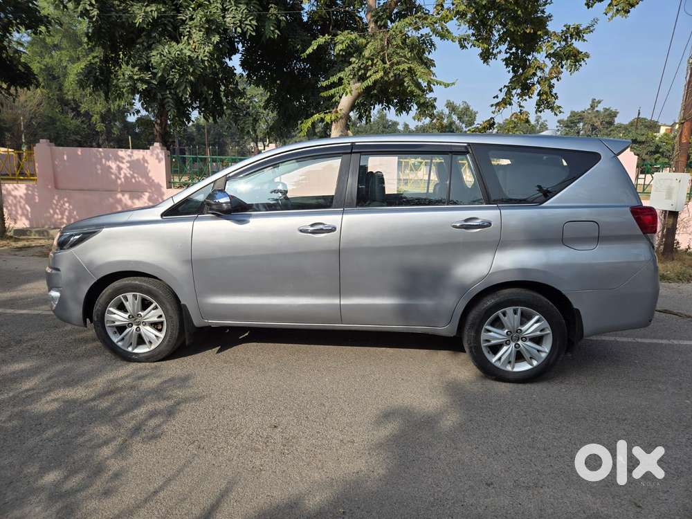 Toyota Innova Crysta 2.5z, 2017, Diesel