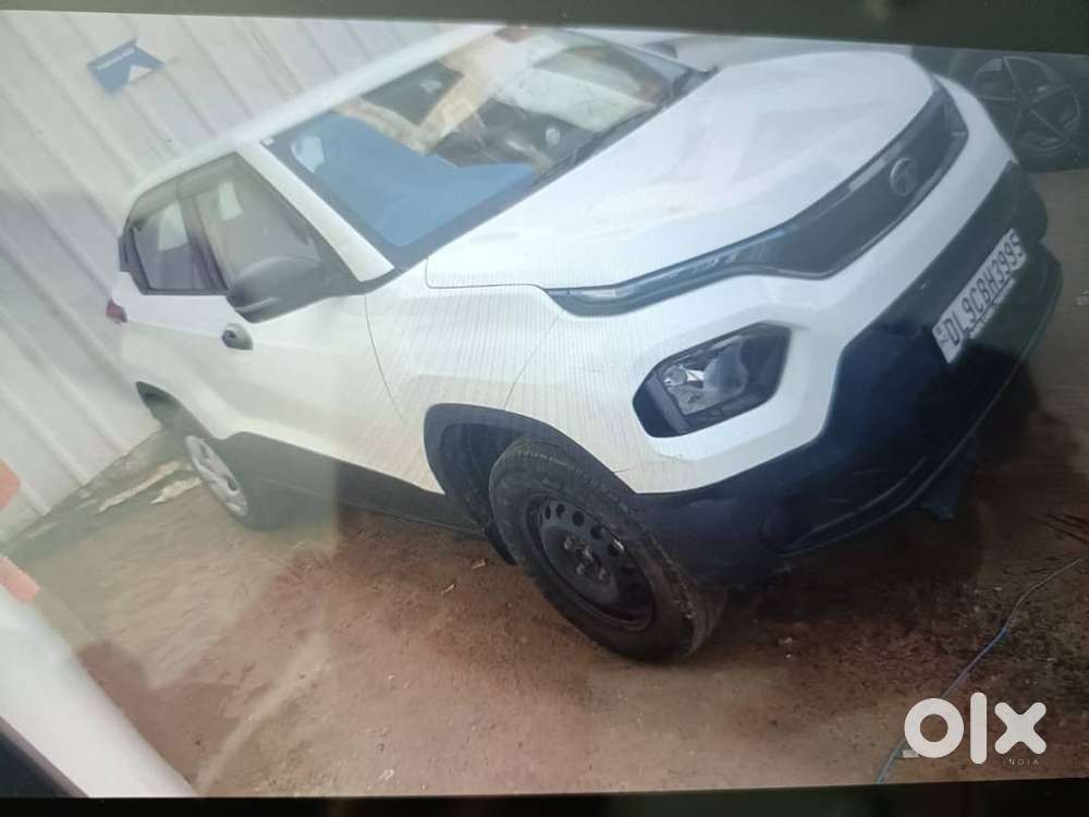 Tata Punch Pure 2025