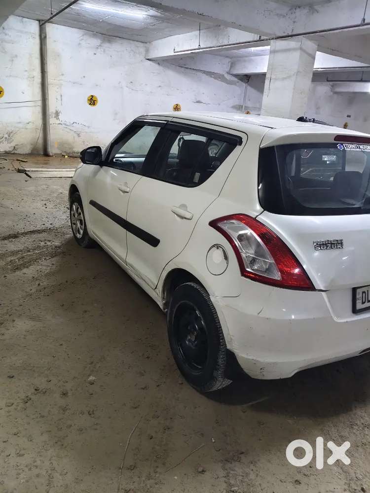 Maruti Suzuki Swift Vxi 2012