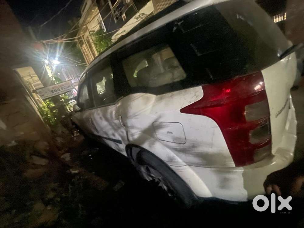 Mahindra Xuv500 Diesel 70000 Km Driven