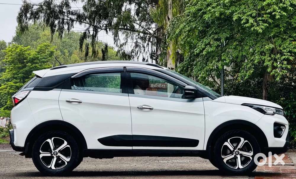 Tata Nexon 1.2 Revotron Xm (s), 2022, Petrol