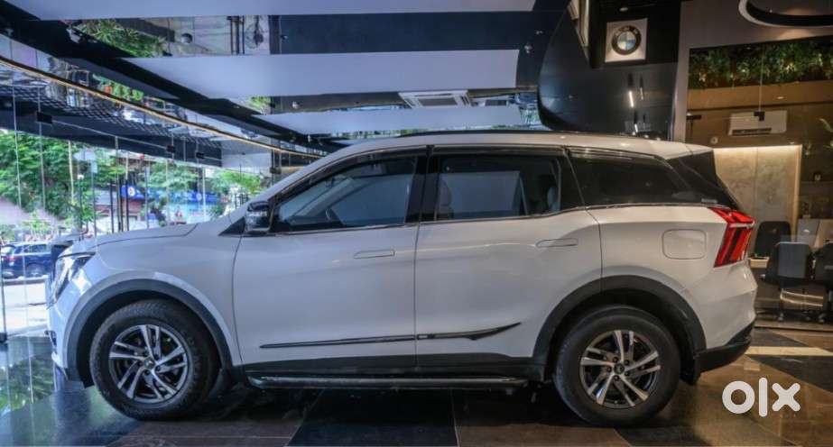 Mahindra Xuv700 2.2 Ax 5 Diesel At Str, 2023, Diesel