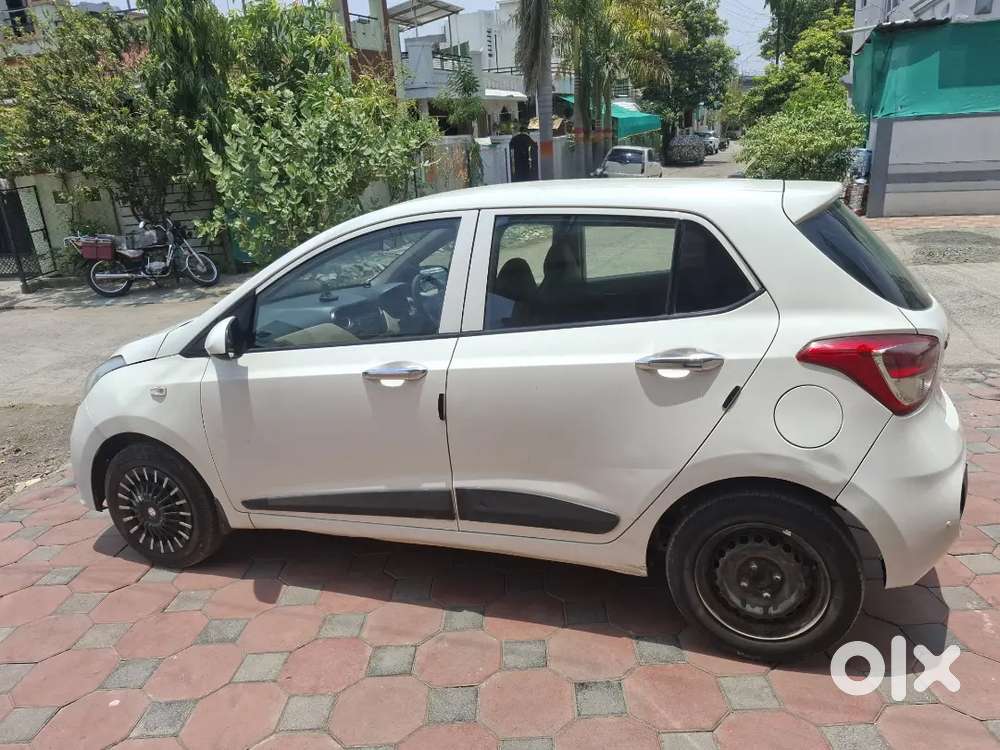 Hyundai I10 Grand 2017 2nd Owner Good Condition Kaulkhed Akola