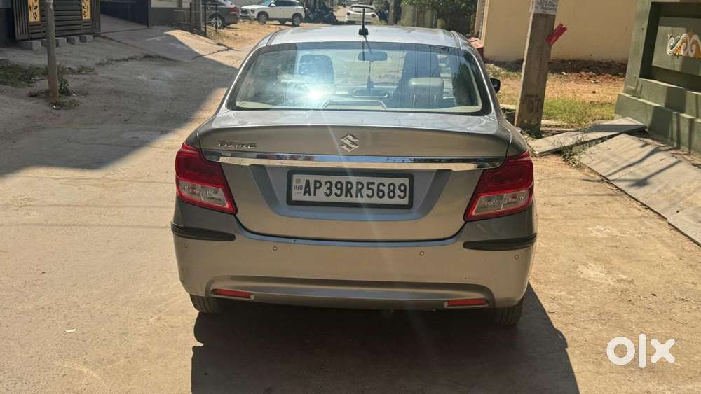 Maruti Suzuki Dzire 1.2 Vxi, 2022, Petrol