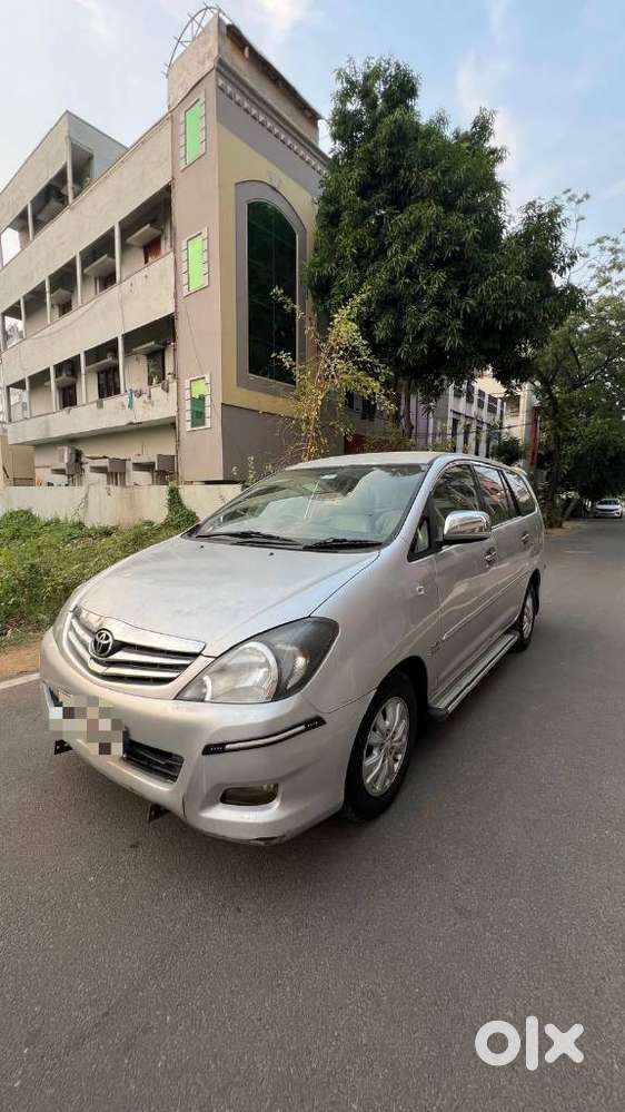 Toyota Innova 2.5 V 7 Str, 2010, Diesel