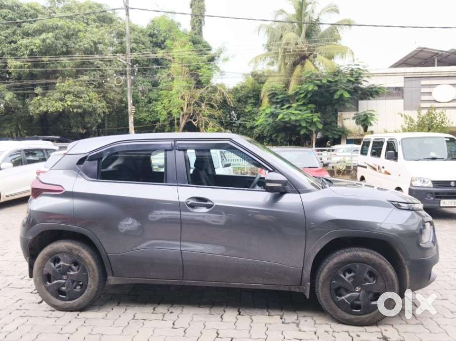 Tata Punch Pure, 2022, Petrol