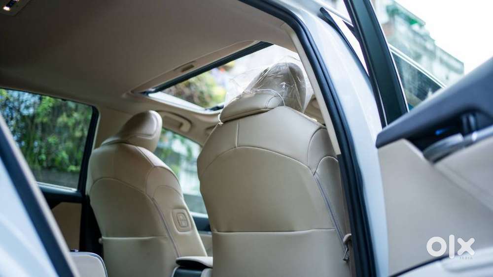 Toyota Camry Hybrid, 2024, Petrol