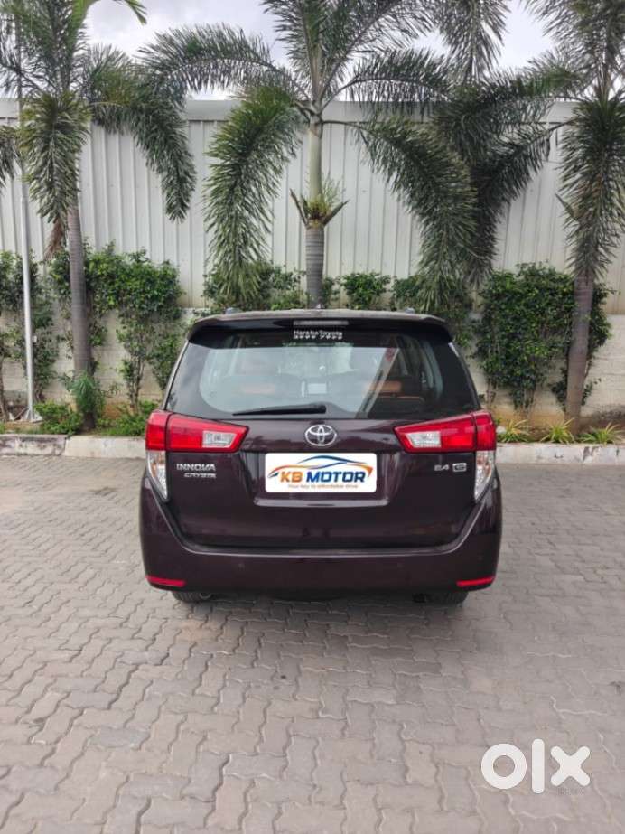 Toyota Innova Crysta 2.4 G Plus Mt 8 Str, 2021, Diesel