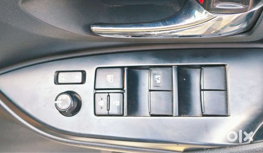 Toyota Innova Crysta 2.4 Gx Limited Edition At 8 Str, 2023, Diesel