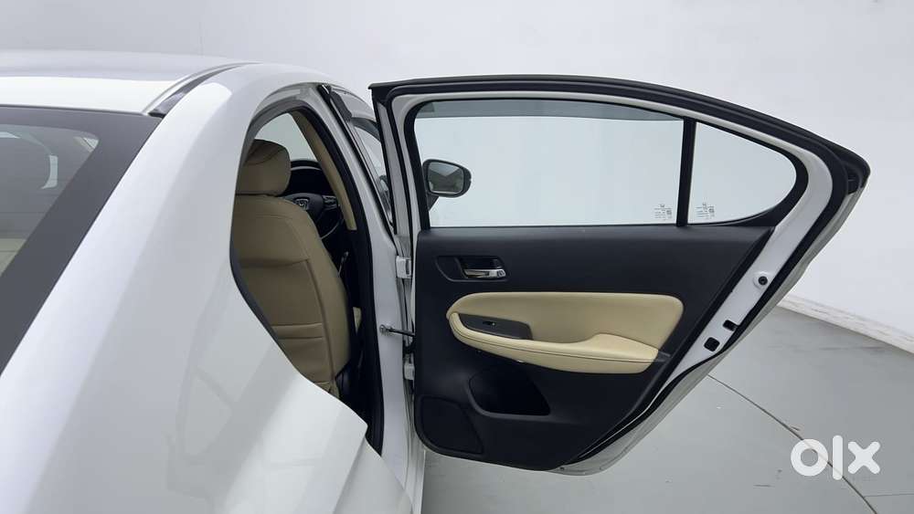 Honda City 1.5 Zx Cvt I-vtec, 2022, Petrol