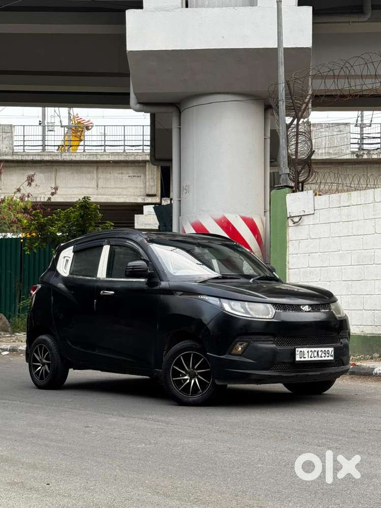 Mahindra Kuv 100 Mahindra-kuv-100-d75-k2, 2016, Petrol