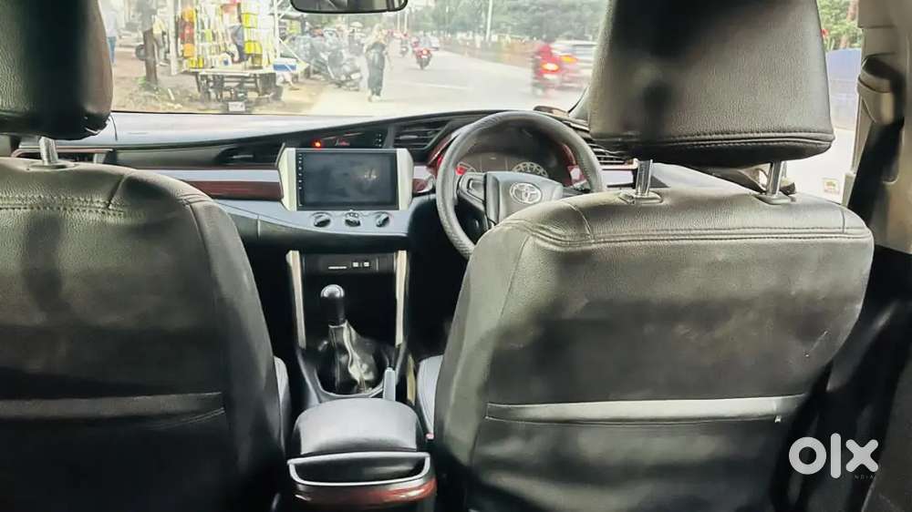 Toyota Innova Crysta Bs4 2.4 G