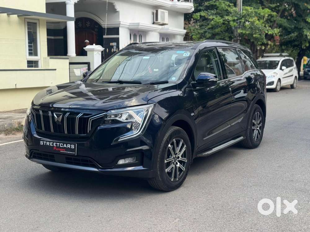 Mahindra Xuv700 2.0 Ax 7 Petrol At Str, 2023, Petrol