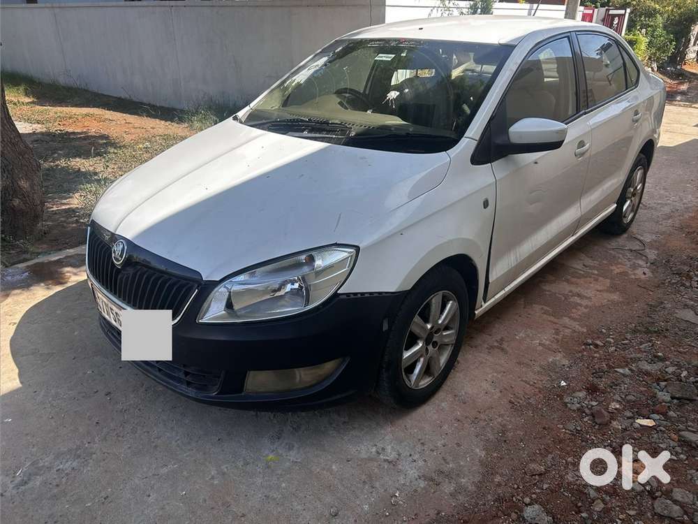 Skoda Rapid 1.6 Petrol 2014
