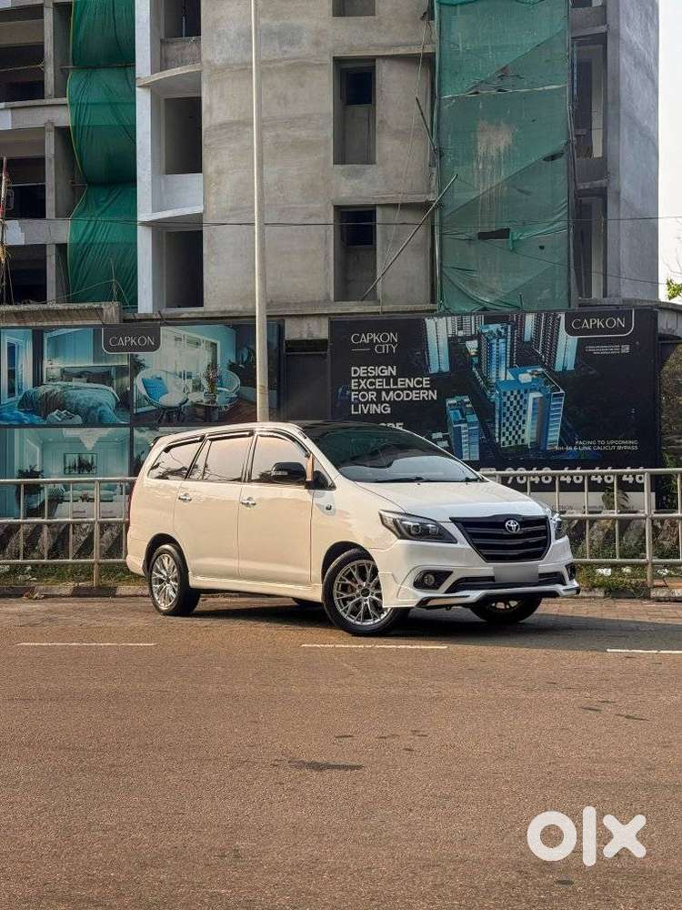 Toyota Innova 2.5 G (diesel) 8 Seater, 2015, Diesel