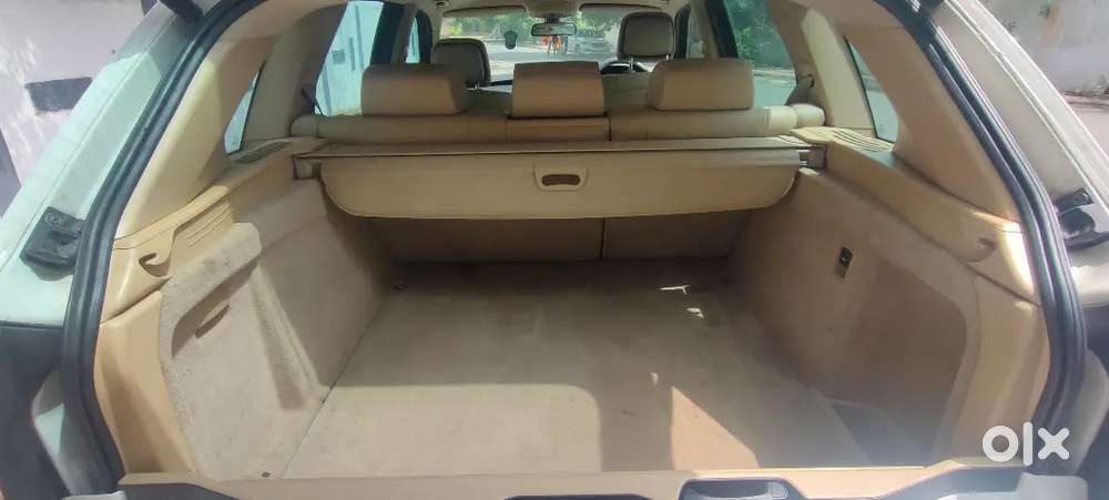 Bmw X5 Xdrive30d – 2011 Model  Alpine White  Excellent Condition