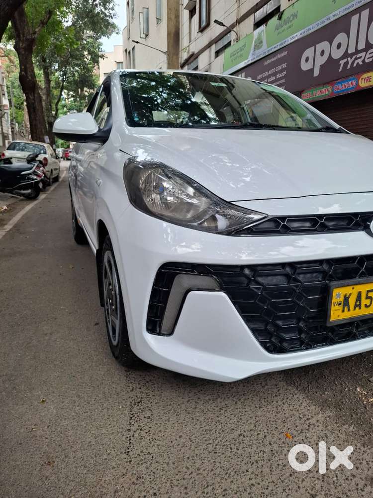 Hyundai Aura Sx (o) Crdi Manual, 2024, Cng & Hybrids