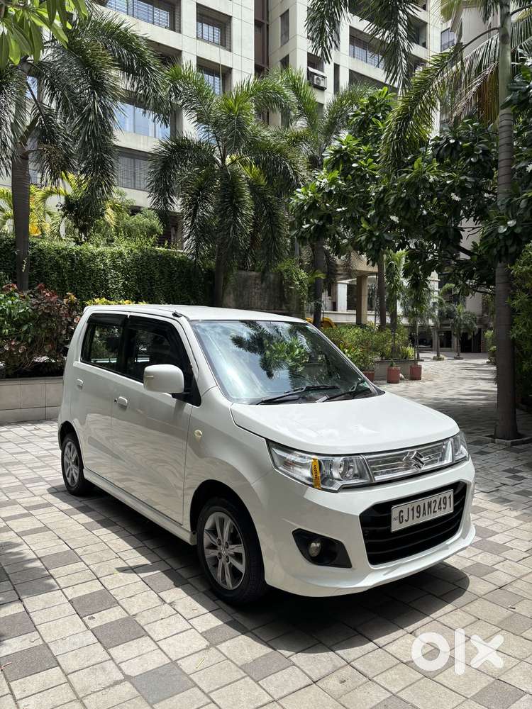 Maruti Suzuki Wagon R Stingray 1.0 Vxi Plus, 2017, Petrol