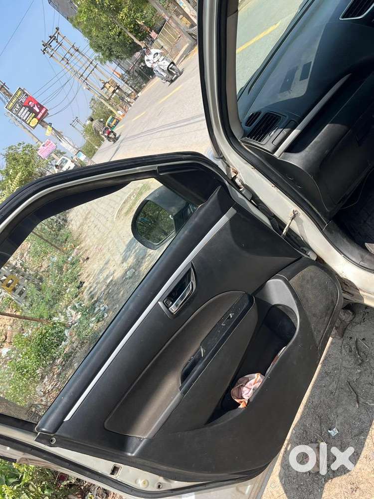 Maruti Suzuki Swift 2016 Diesel 129000 Km Driven