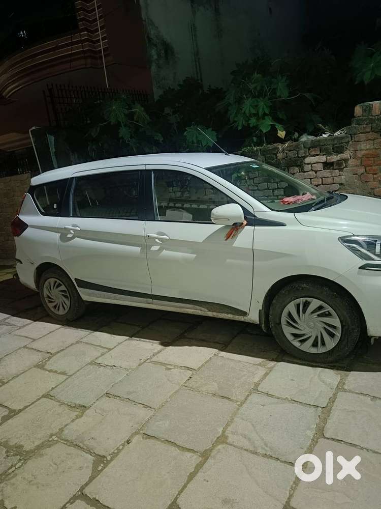 Maruti Ertiga 1.5 Vxi 2025