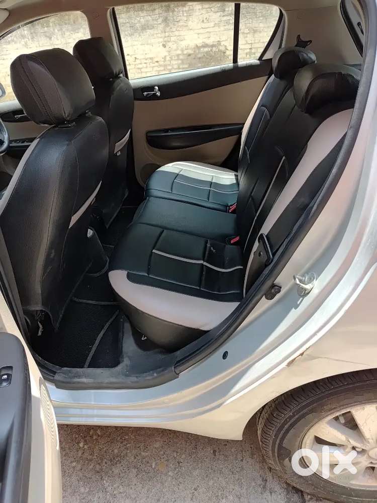 Hyundai I20 2013 Petrol 70000 Km Driven