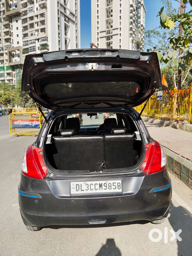 Maruti Suzuki Swift Lxi Optional-o, 2017, Petrol