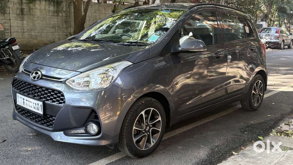 Hyundai i10 Sportz AT, 2019, Petrol