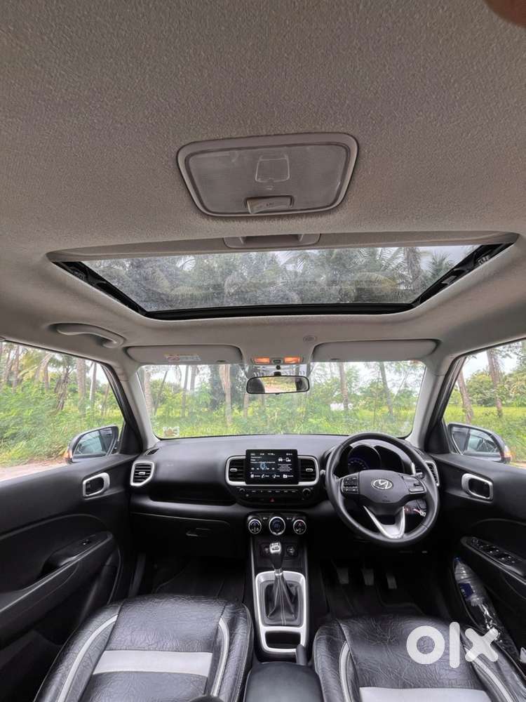 Hyundai Venue 2019 Diesel 55000 Km Driven