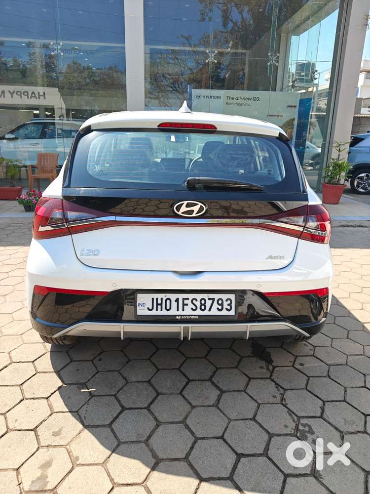 Hyundai I20 Asta (o) 1.2 Mt, 2024, Petrol