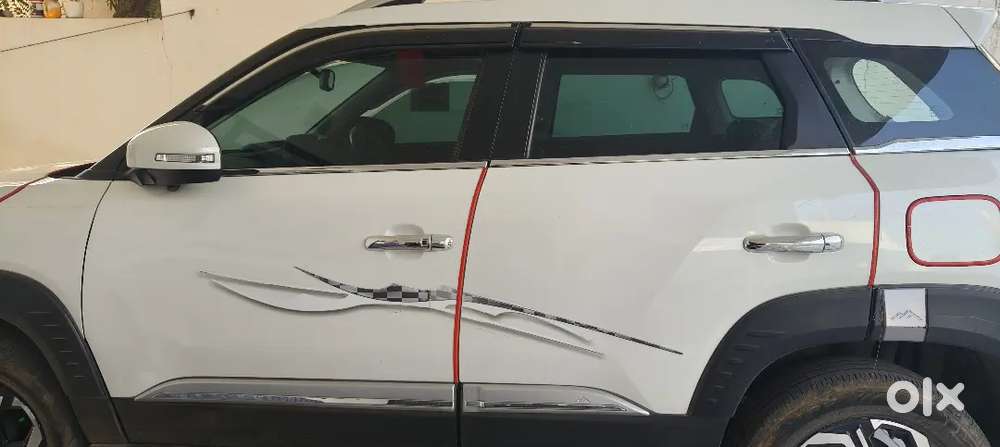 Maruti Suzuki Brezza 2024 Petrol 23000 Km Driven