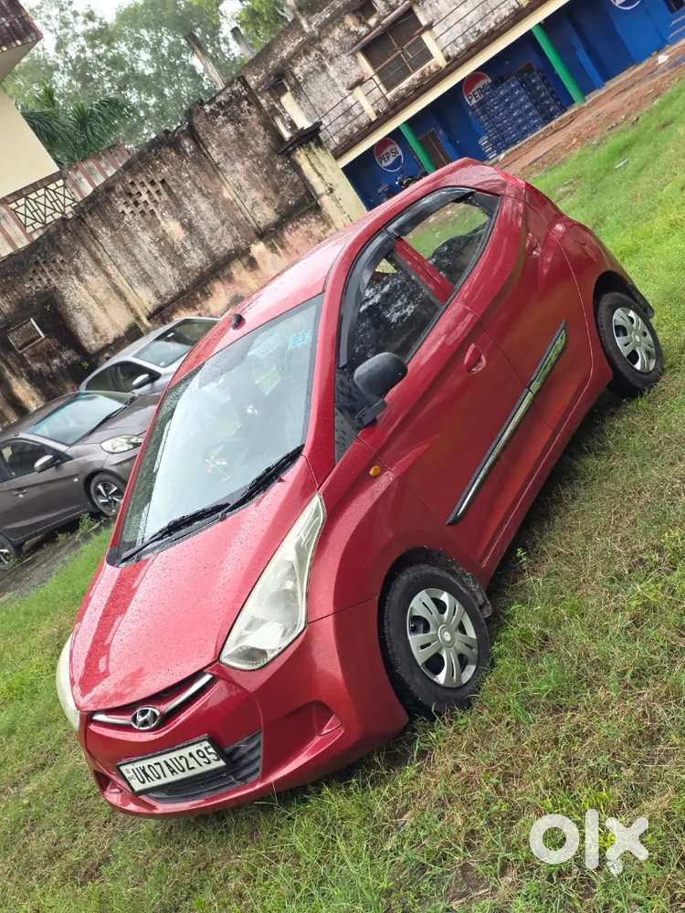 Hyundai Eon 
1st Owner 
Ac 
Power Steering 2012 November