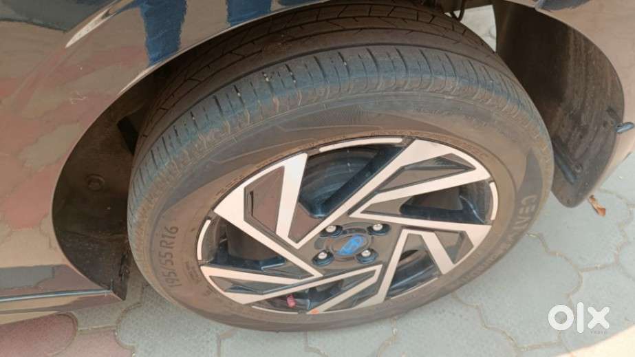 Hyundai I20 Asta (o) 1.2 Ivt, 2024, Petrol