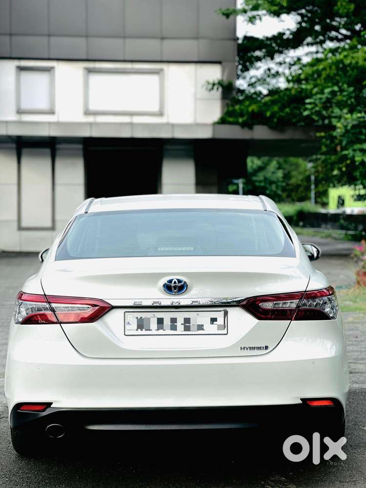 Toyota Camry Hybrid, 2019, Cng & Hybrids