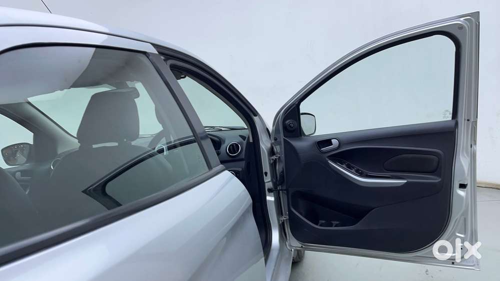 Ford Figo Petrol Titanium, 2016, Petrol