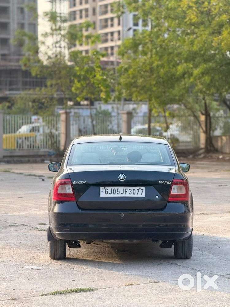 Skoda Rapid 1.5 Elegance Tdi Mt, 2014, Diesel