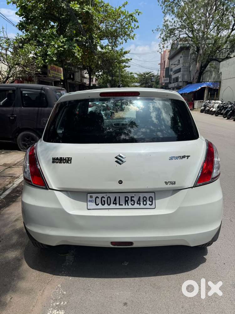 Maruti Suzuki Swift Vxi + Manual, 2017, Petrol