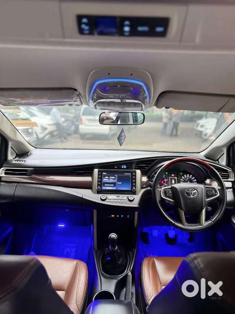 Toyota Innova Crysta [2020-ongoing] 2.4 Vx 8 Str, 2021, Diesel
