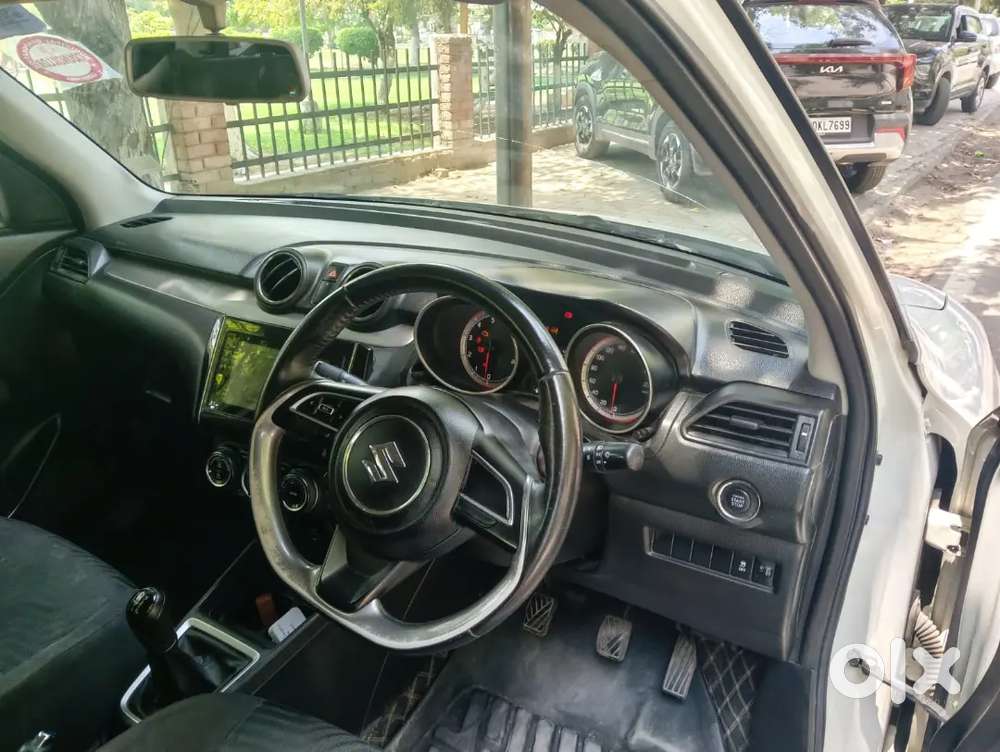 Maruti Suzuki Swift 2023 Petrol 31000 Km Driven