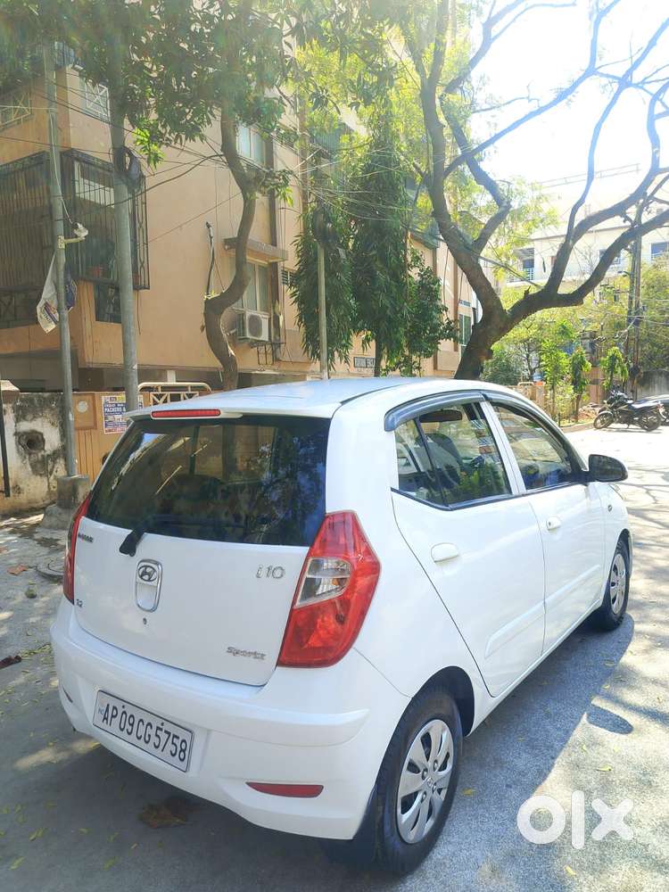 Hyundai I10 Sportz, 2011, Petrol