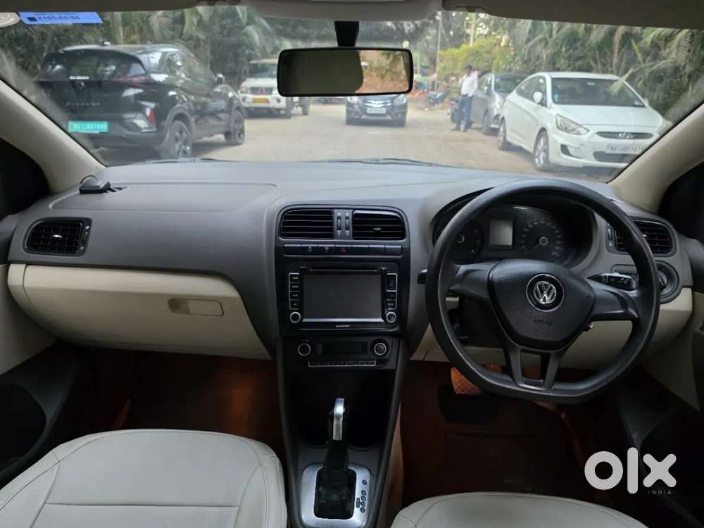 Volkswagen Vento 1.2 Tsi Comfortline At, 2015, Petrol