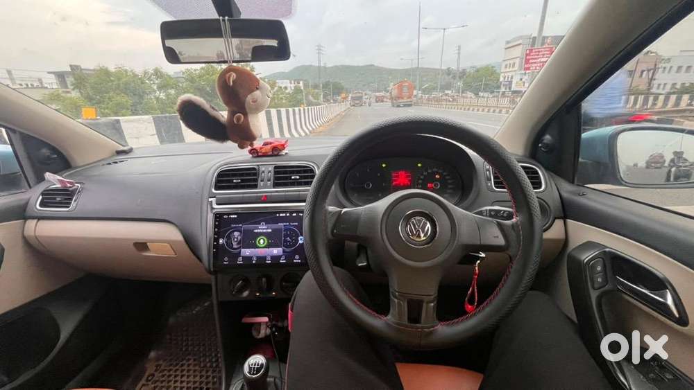 Volkswagen Polo 2011 Diesel 130000 Km Driven