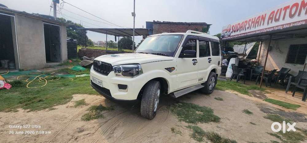 Mahindra Scorpio S4, 2015, Diesel