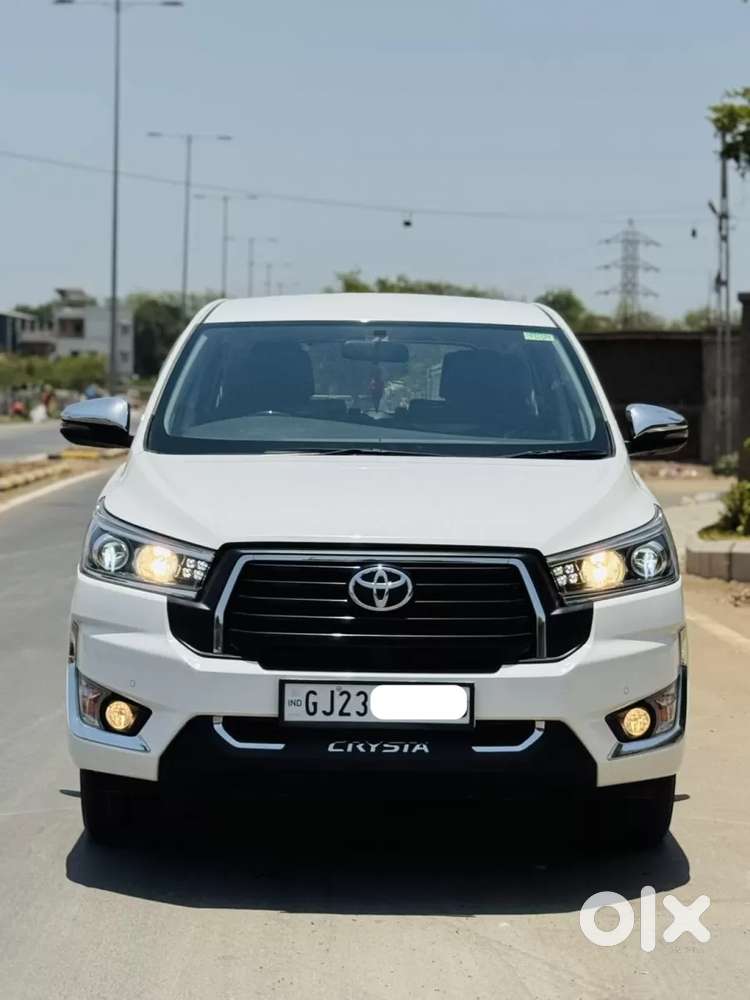 Toyota Innova Crysta [2020-ongoing] 2.4 Zx 7 Str, 2023, Diesel