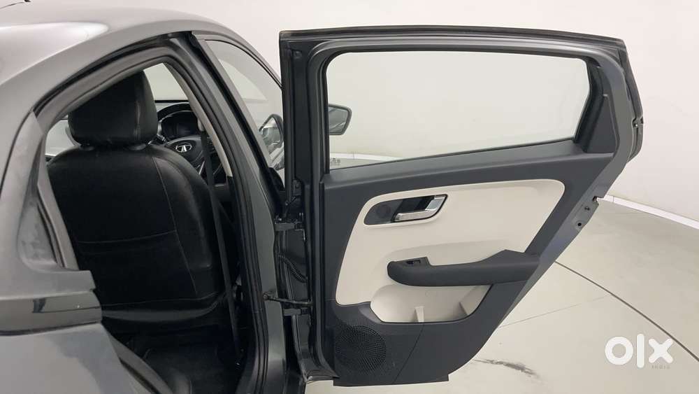 Tata Altroz 1.5 Xz Plus Diesel, 2022, Diesel