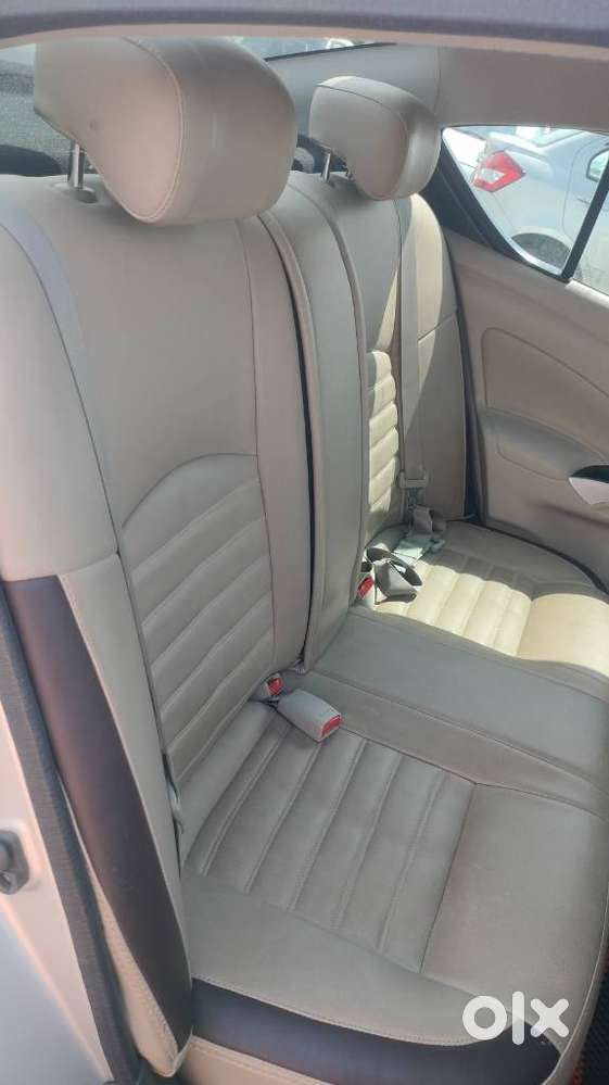 Nissan Sunny, 2017, Petrol