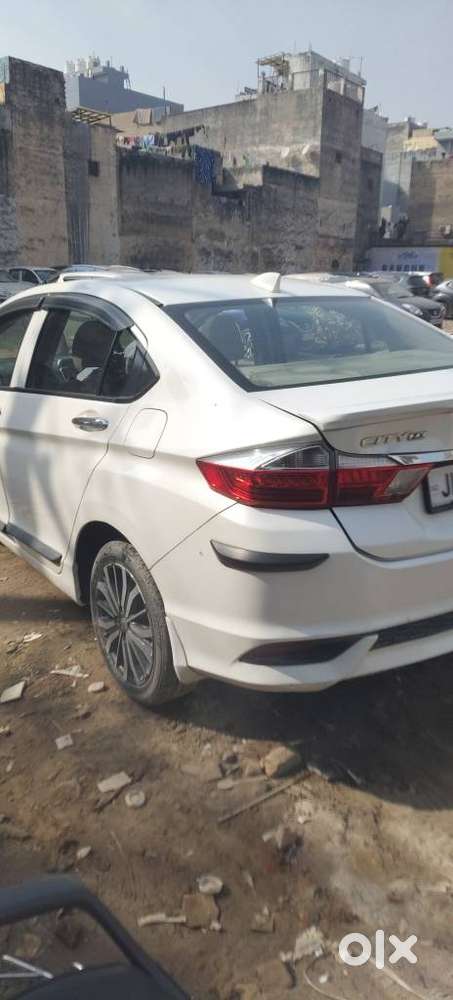 Honda City 2015-2017 I Vtec V, 2016, Petrol