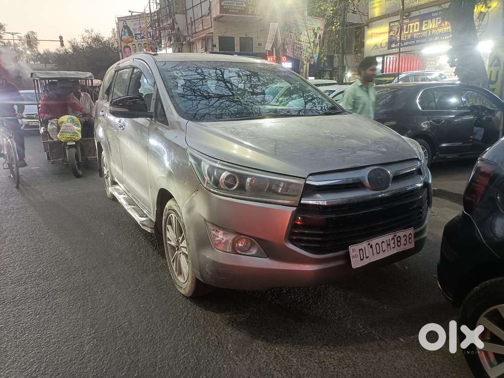 Toyota Innova Crysta 2.8z Automatic, 2016, Diesel
