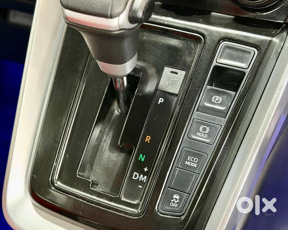 Toyota Innova Hycross 2.0 G-slf 7 Str, 2023, Petrol