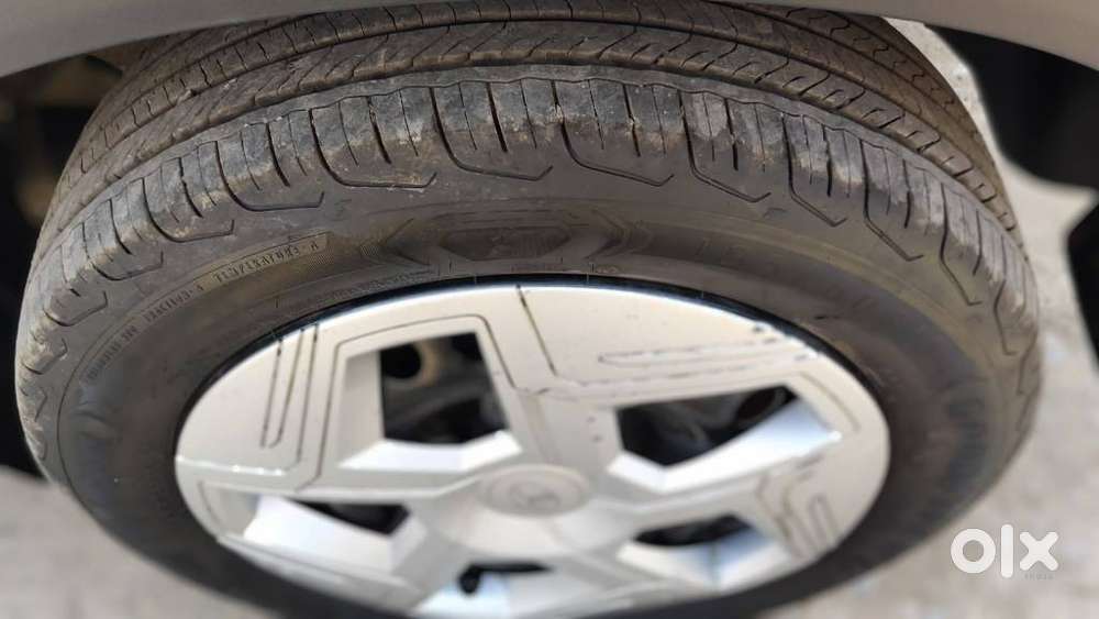 Tata Nexon Smart Plus1.2 Revotron Petrol 5 Mt, 2024, Petrol