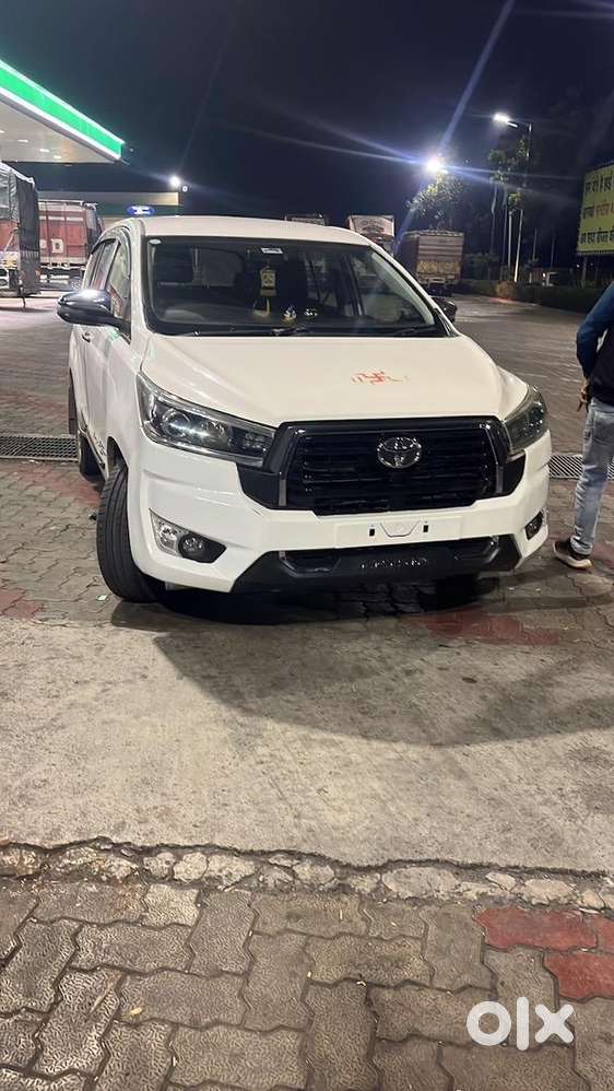 Bs4 Fully Inssured Diesal Manual Innova Crysta 2.4 Vx Best Conddition